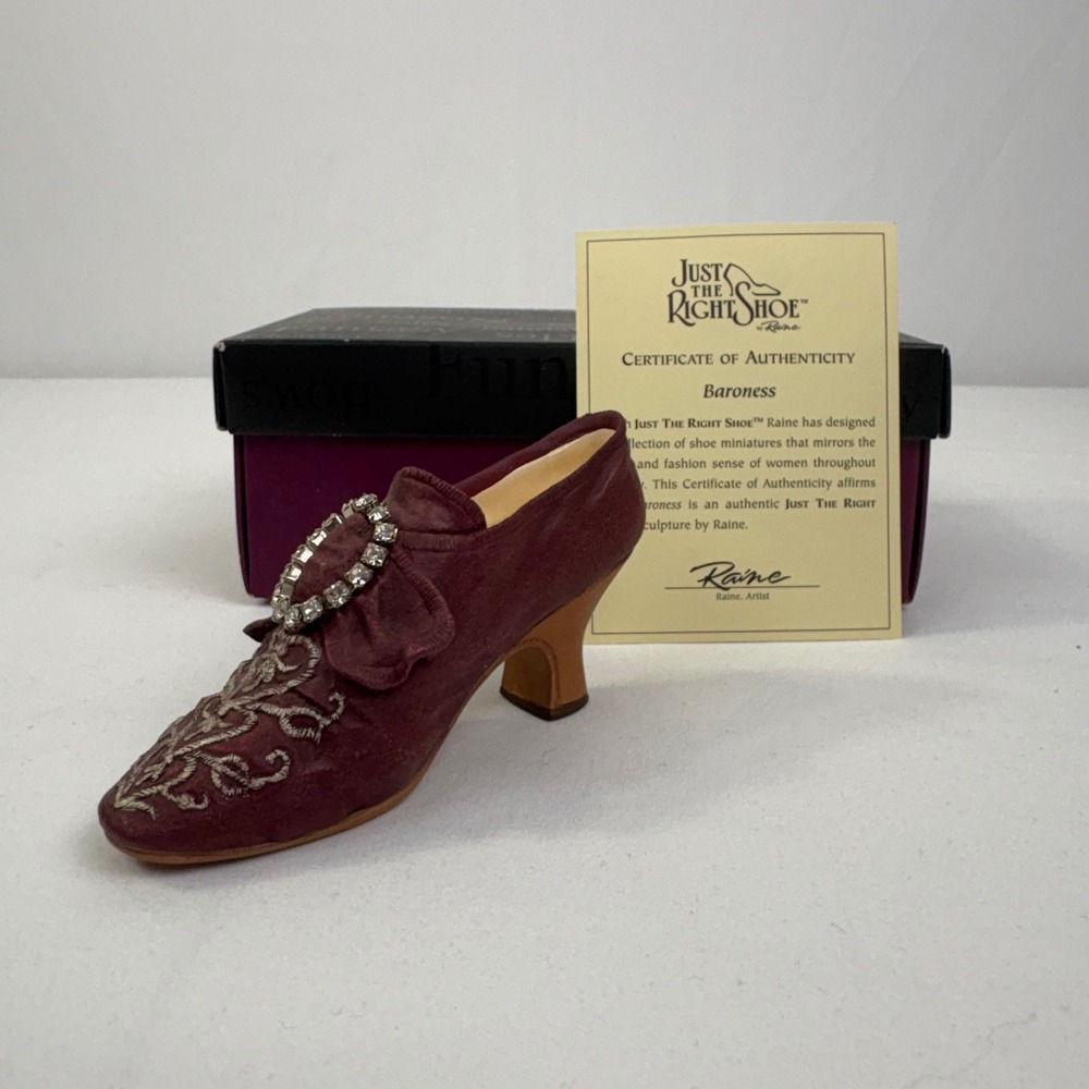 Vintage Just The Right Shoe By Raine Baroness 25085 1999 Box COA
